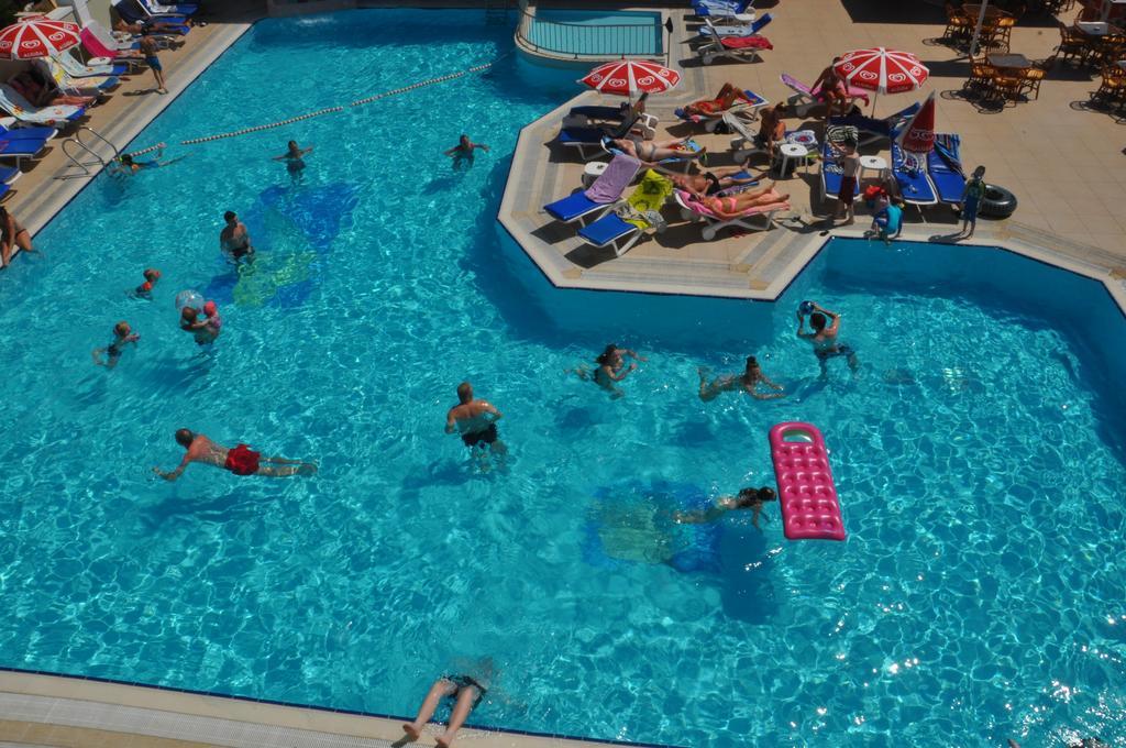 Candan Apart Marmaris Exterior photo