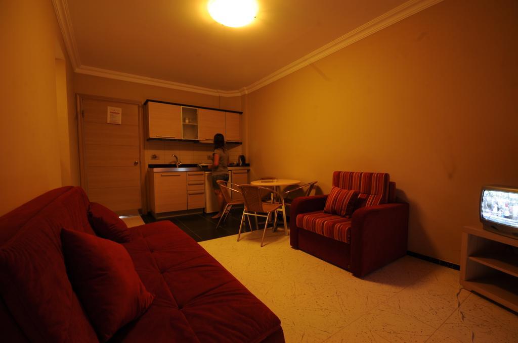 Candan Apart Marmaris Exterior photo
